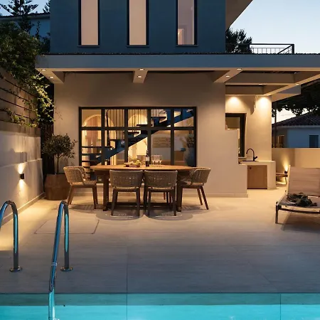 Capo Davia Seaside Villa