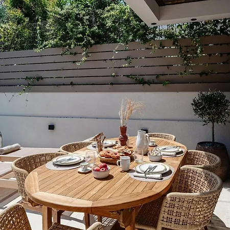 Capo Davia Seaside Vila *