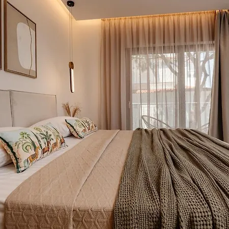 Capo Davia Seaside Vila *